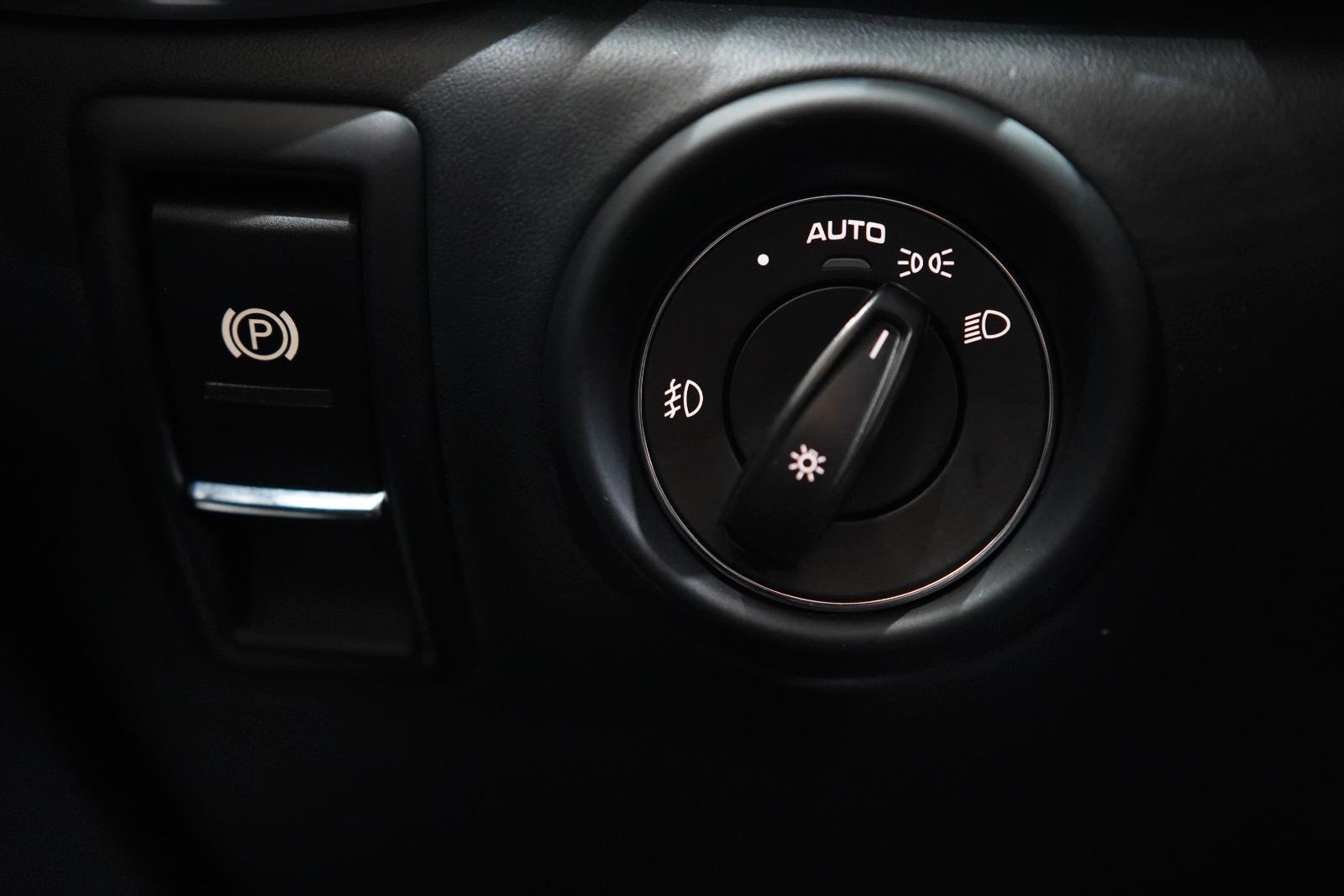 Porsche Cayenne Turbo V8*Navi*Luftfahrwerk*20 Z. Spyder*