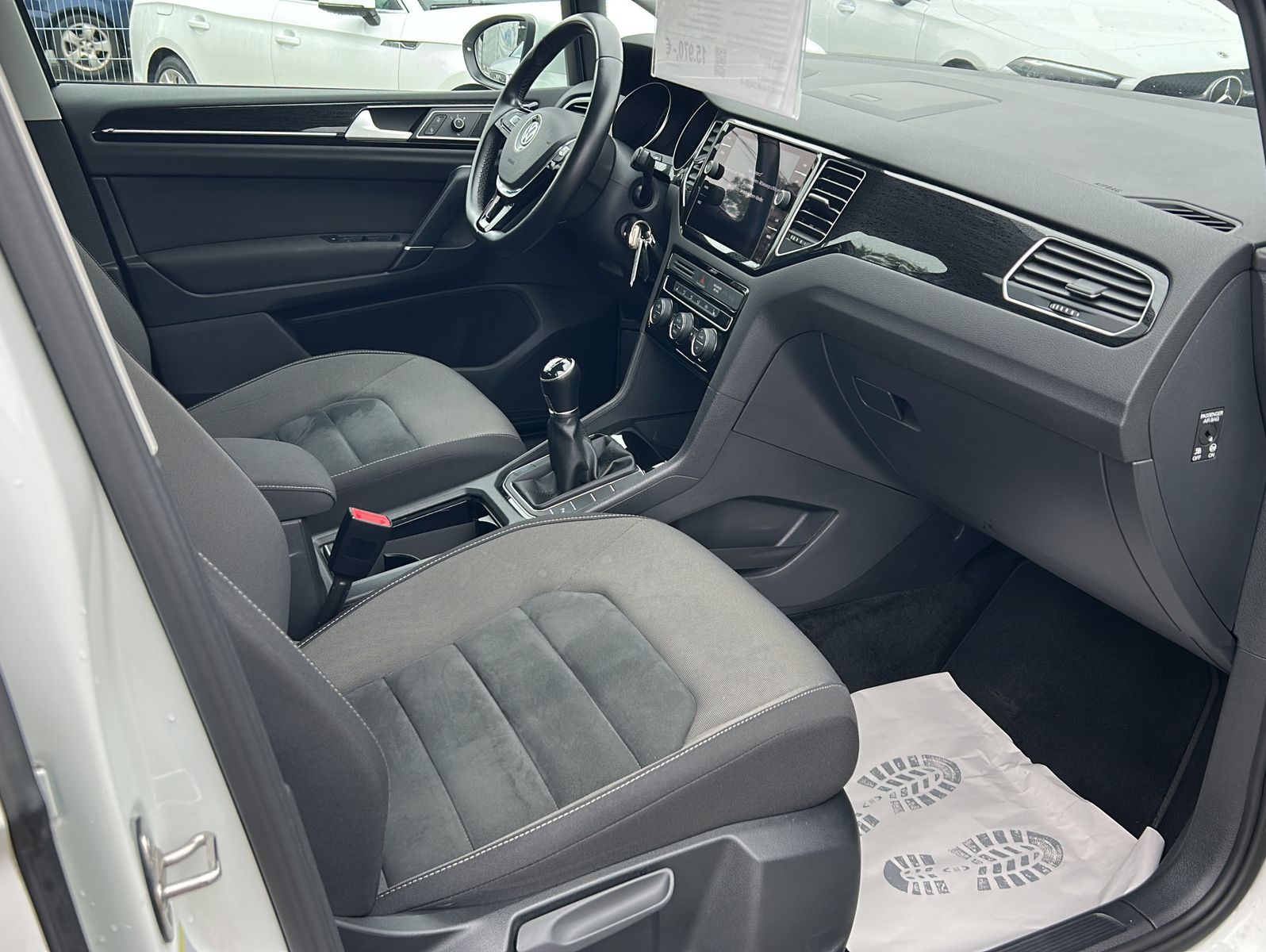 Fahrzeugabbildung Volkswagen Golf Sportsvan 1,5 TSI Highline