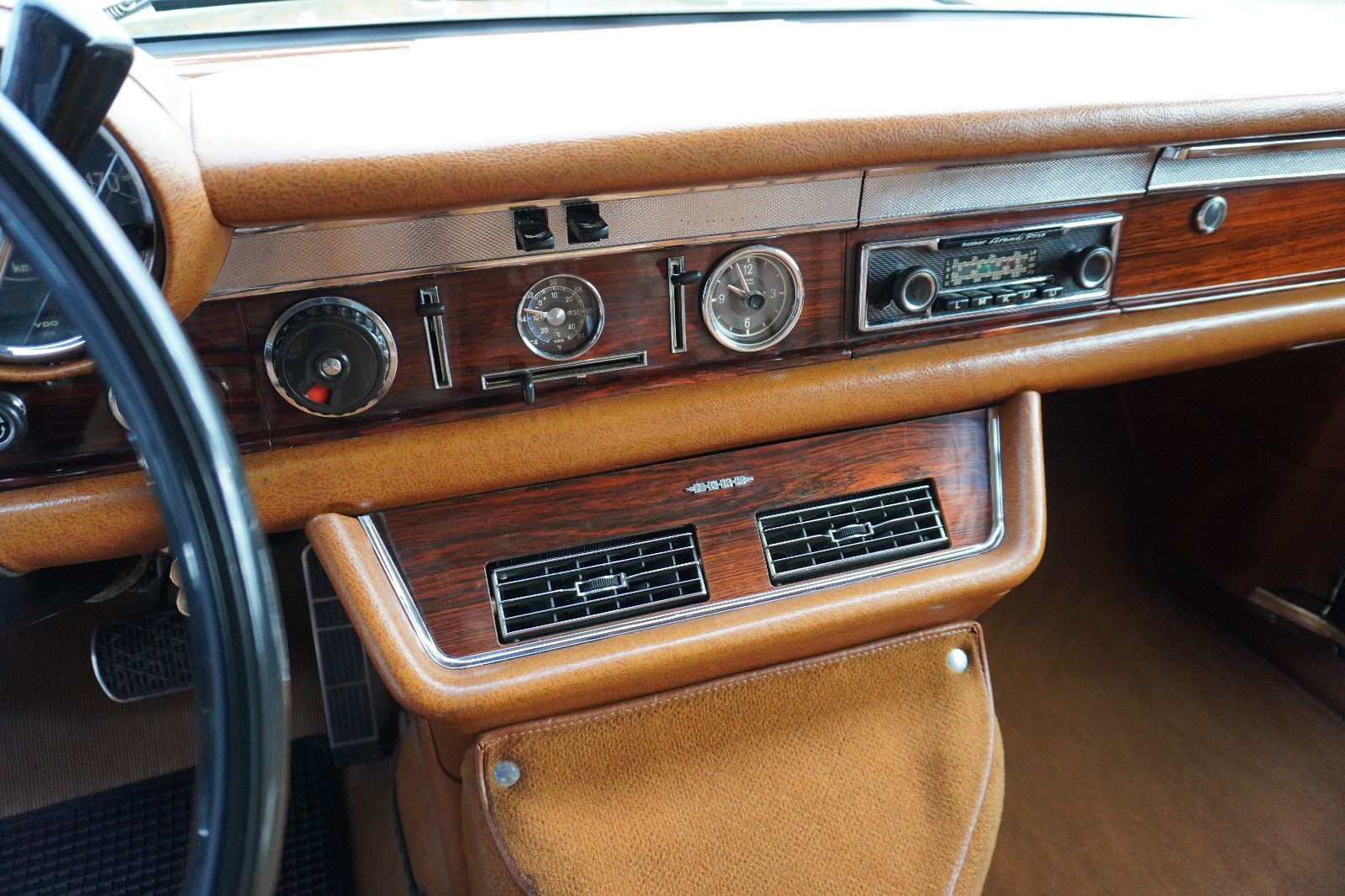 Fahrzeugabbildung Mercedes-Benz 600