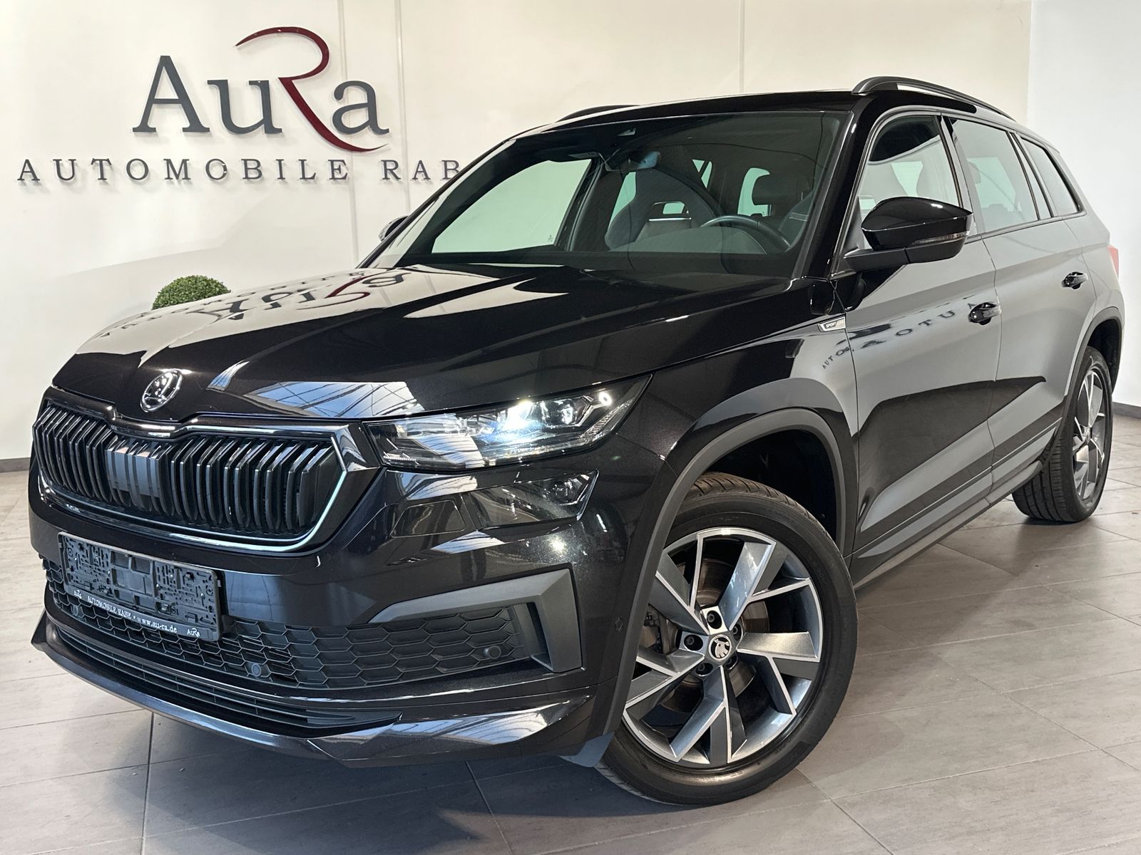 Skoda Kodiaq 4x4 Sportline 7-Sitzer NAV+LED+PANO+AHK