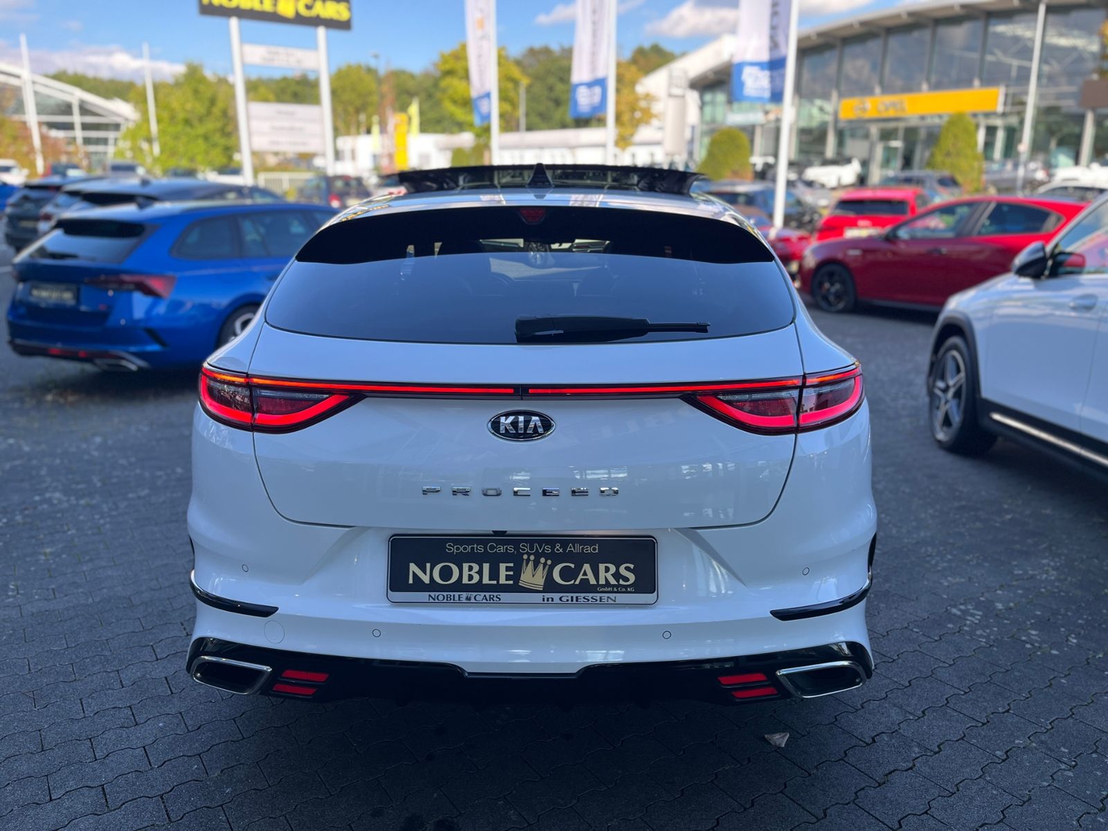 Fahrzeugabbildung Kia ProCeed GT AHK PANO KLIMA LED NAVI ALU