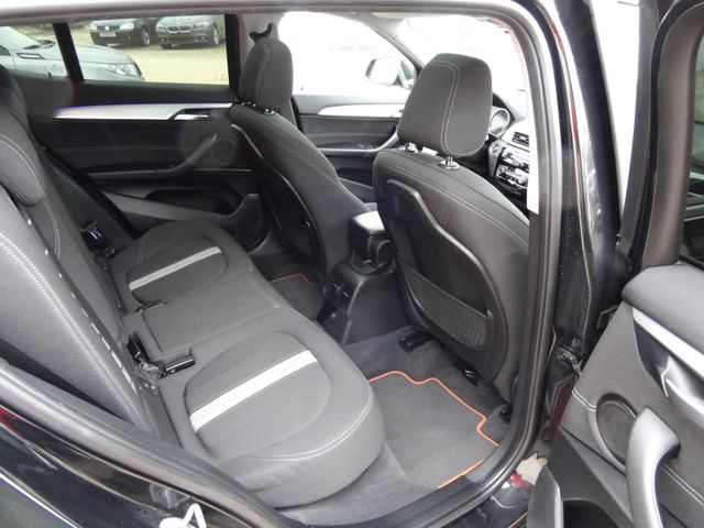 Fahrzeugabbildung BMW X2 sDrive 18d/M-Paket/Pano/HUD/Kamera/Navi/150PS