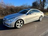 Mercedes-Benz E 250 CDI Coupé +1.Hand+Automatik+49 TKM - Mercedes-Benz E 250 mit Diesel-Antrieb: Coupe