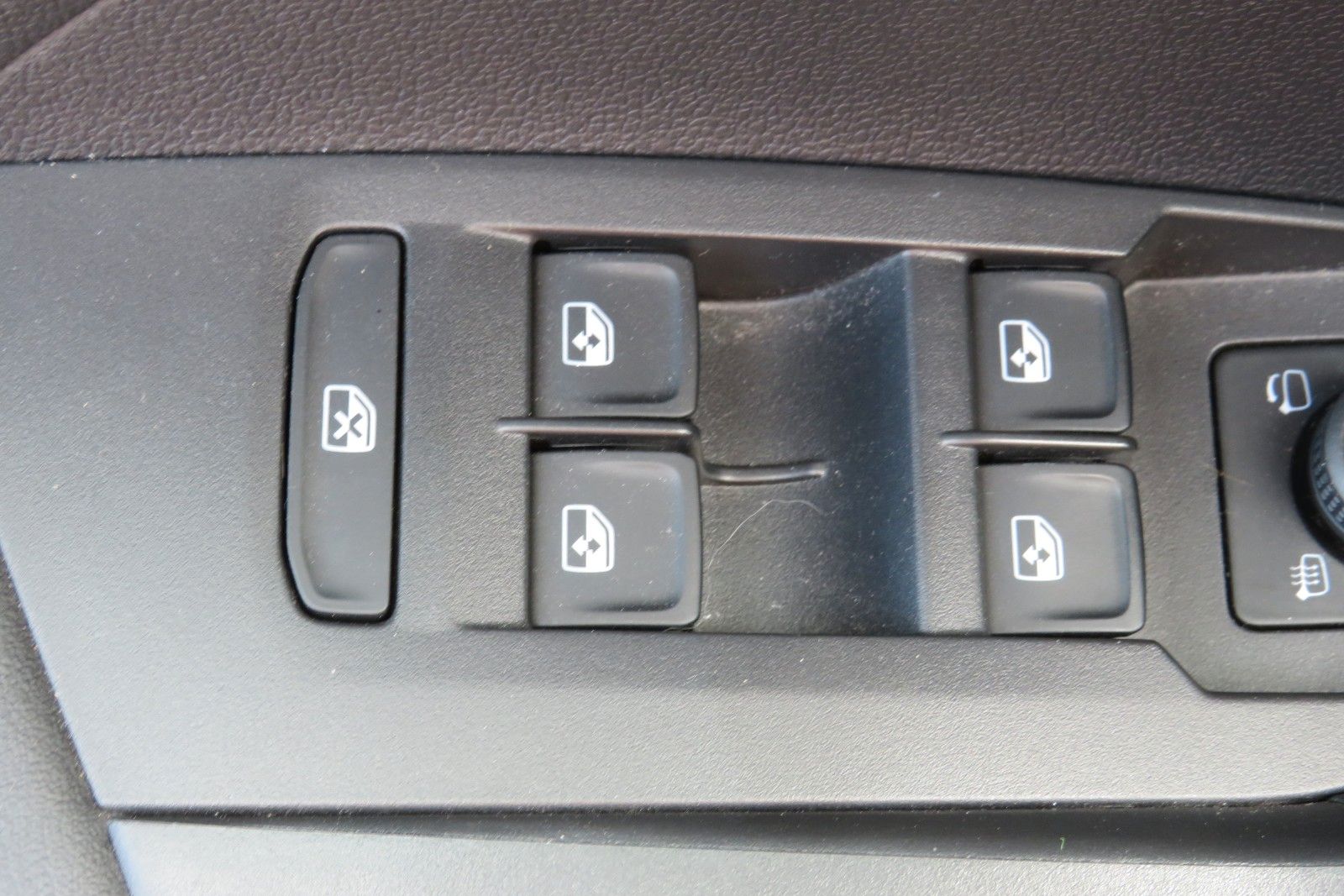 Fahrzeugabbildung Volkswagen T-Cross Life LED SPORT-PAKET SITZH. NAVI APP