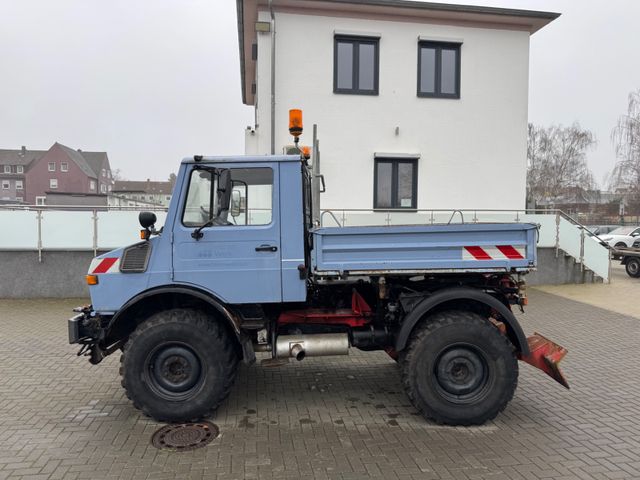 Unimog U 1000+SCHNEESCHIEBER*KIPPER*