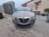 Lancia Delta 1.6 MJT DPF Argento - Lancia Delta Argento mit Diesel-Antrieb
