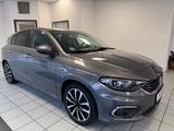 Fiat Tipo 1.4  Lounge**Navi+Tempomat+Rückfahrkamera** - Fiat Tipo mit Anhängerkupplung