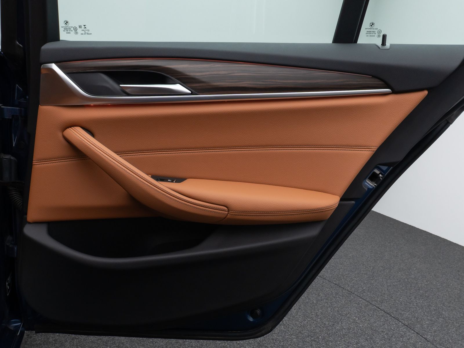Fahrzeugabbildung BMW 530e Kamera Laser HUD DAB 4Klima ACC Komfortsitz