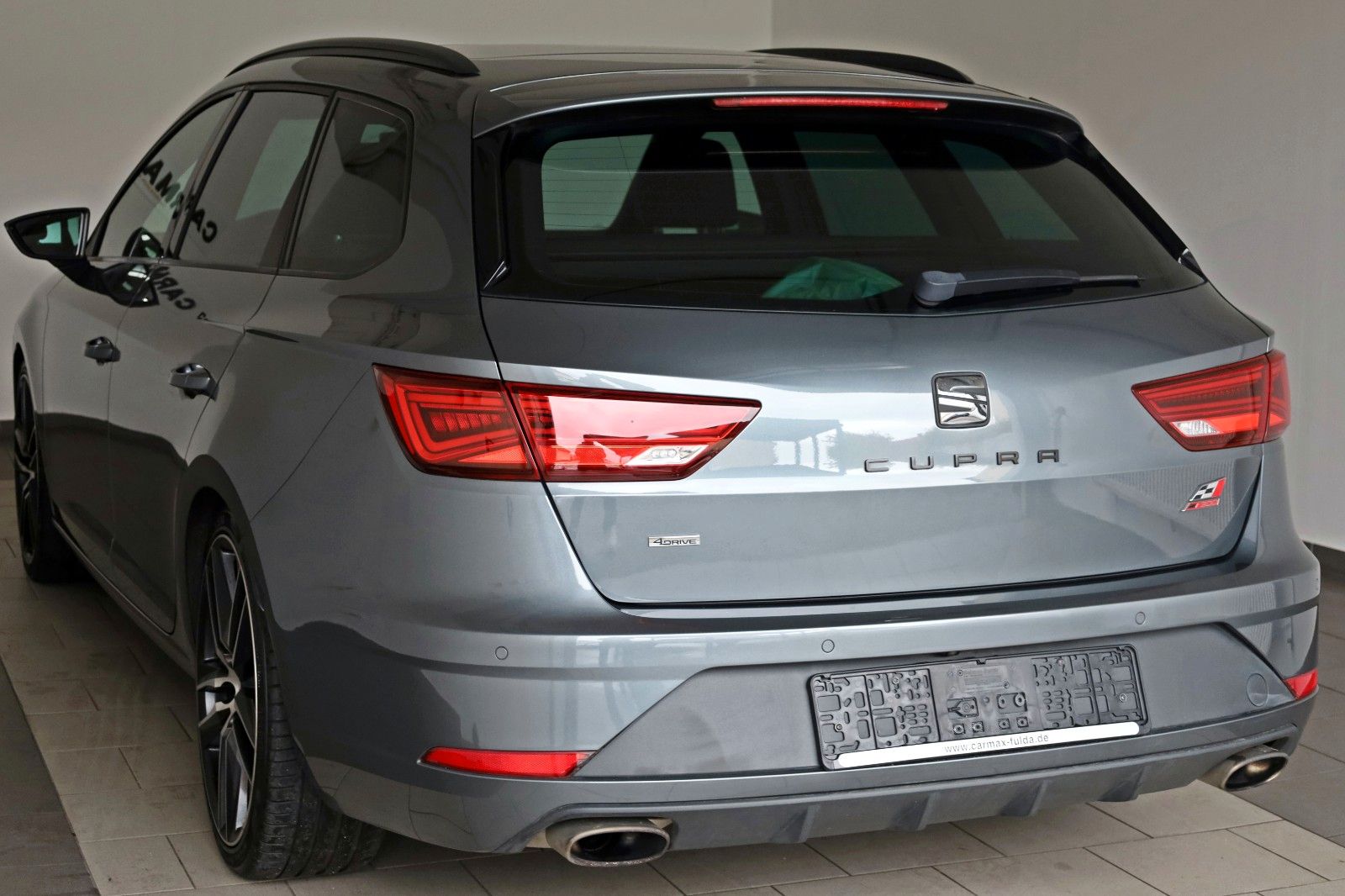 Fahrzeugabbildung SEAT Leon ST Cupra 300 4Drive TLeder,Navi,LED,PanDach