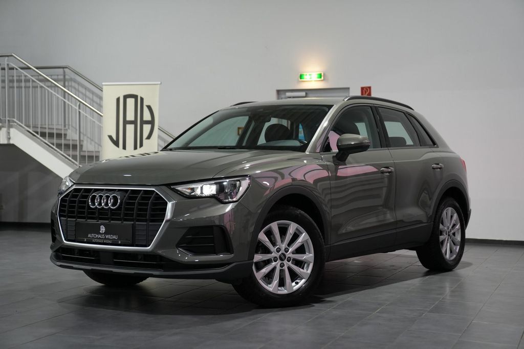 Image of Audi Q3