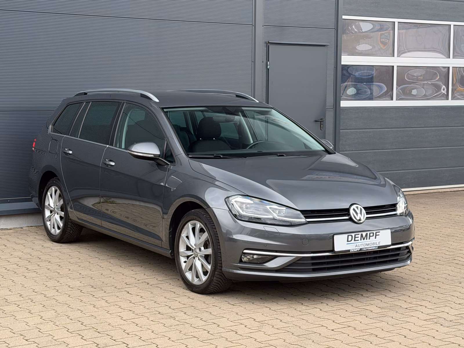 Volkswagen Golf Var. Highline*DSG*ErgoActive*LED*Navi*ACC*