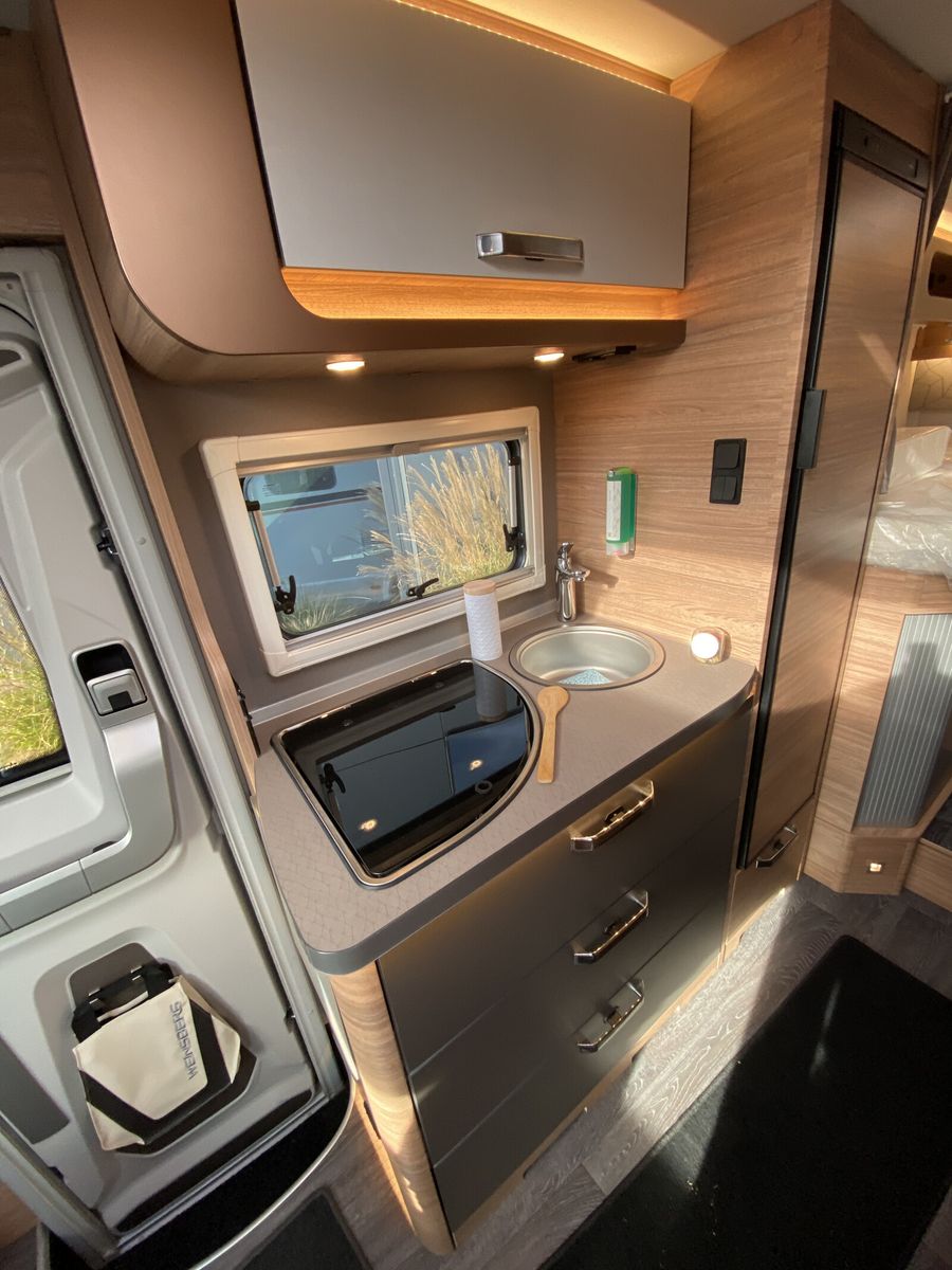 Fahrzeugabbildung Weinsberg CaraCompact MB EDITION PEPPER 640 MEG