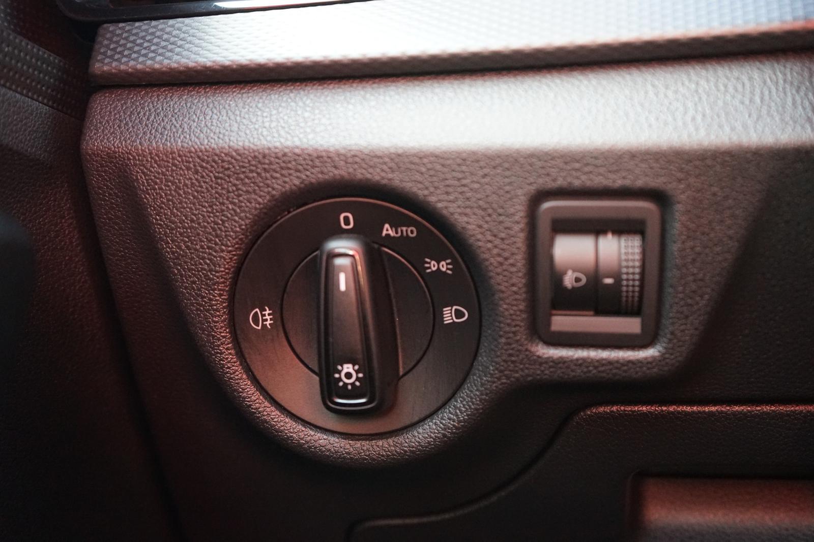 Skoda Kamiq 1.0 TSI DSG Ambition LED ACC AHK Klimaaut., миниатюра 20