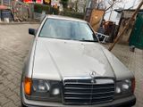 Mercedes-Benz W124 Coupe 2,3l 230CE Oldtimer TÜV Rauchsi... - Mercedes-Benz 230: Ce W124