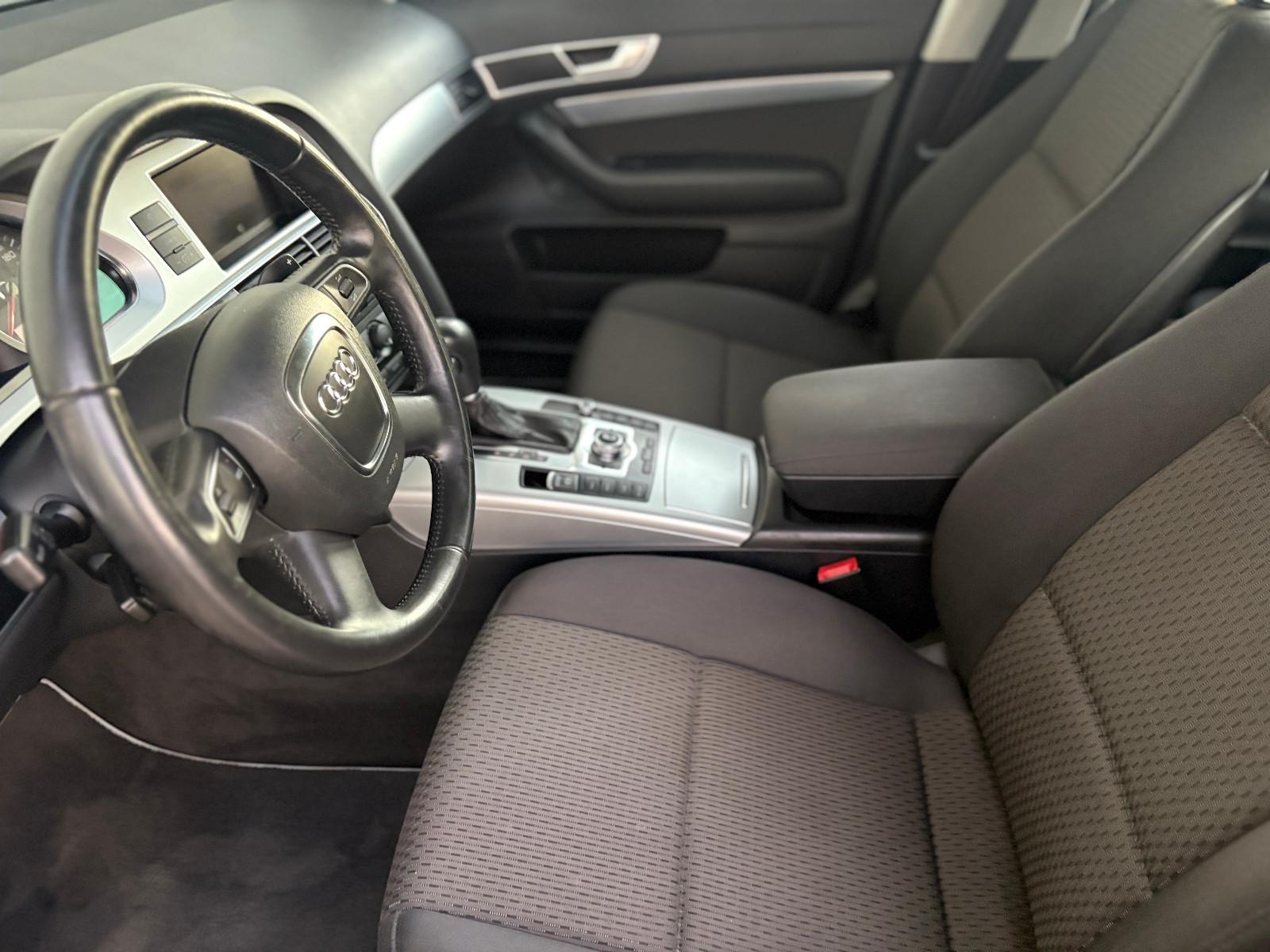 Audi A6 2010 — photo 13