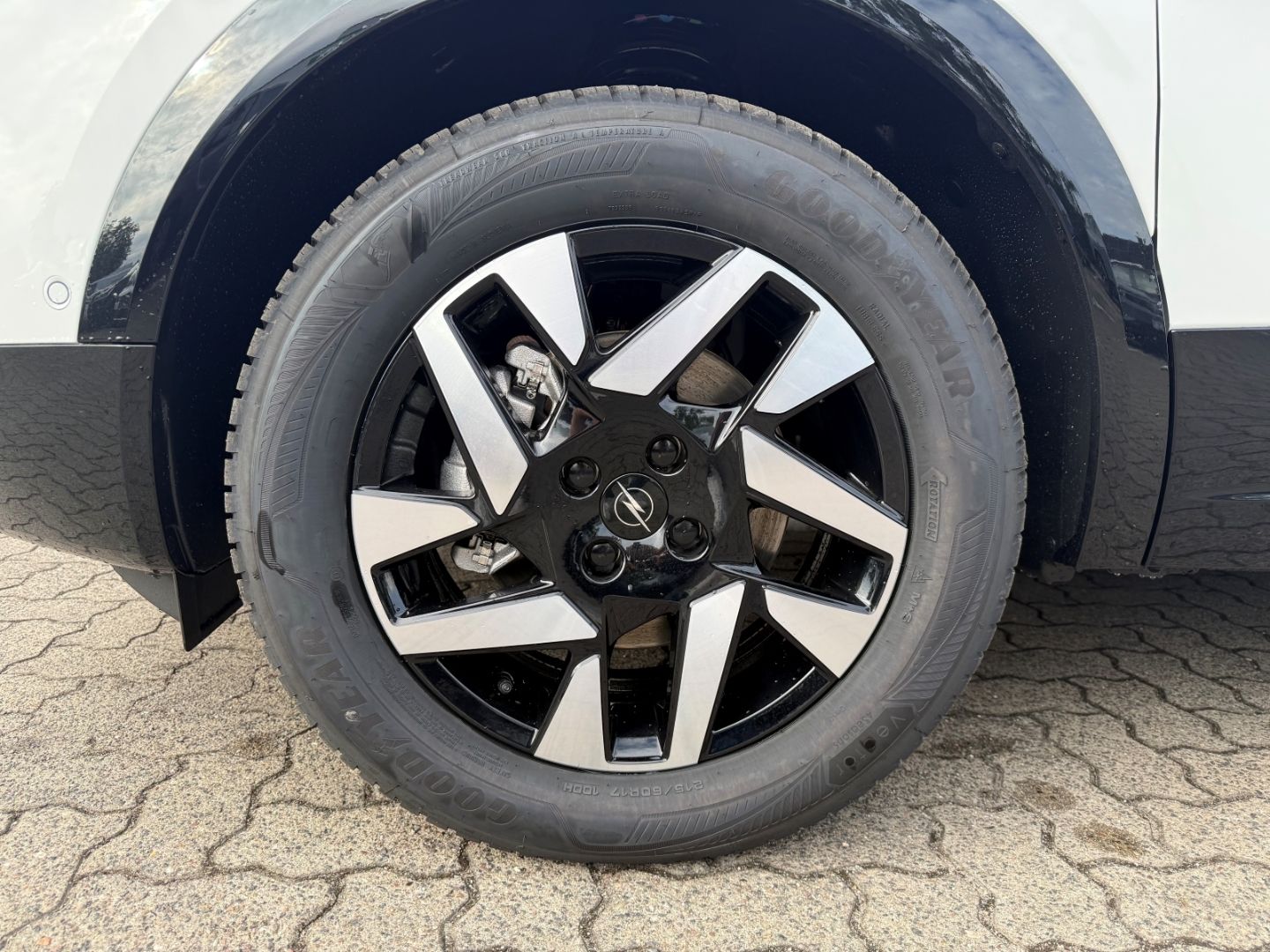 Fahrzeugabbildung Opel Mokka GS SHZ+LHZ+Kamera+Allwetter