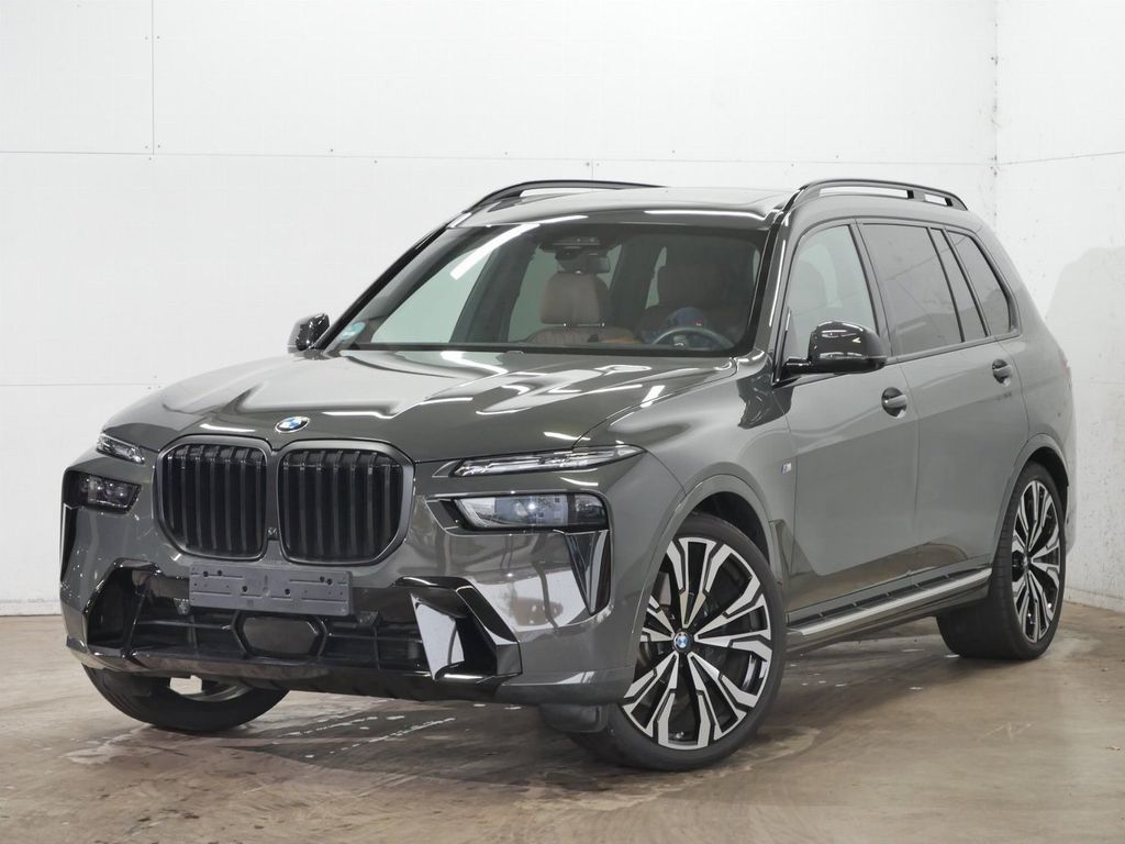 Image of BMW X7
