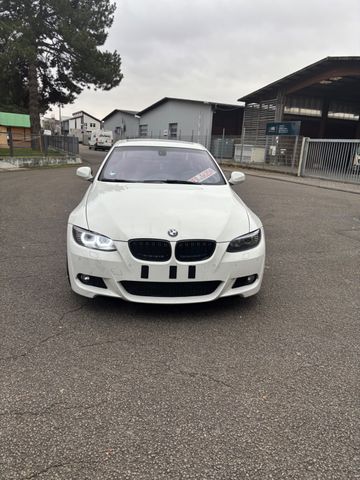 BMW 320 Baureihe 3 Coupe 320d xDrive