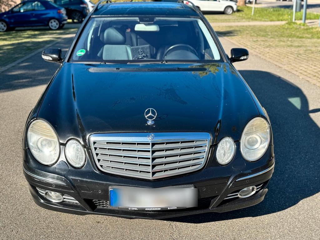 Mercedes-Benz E 320