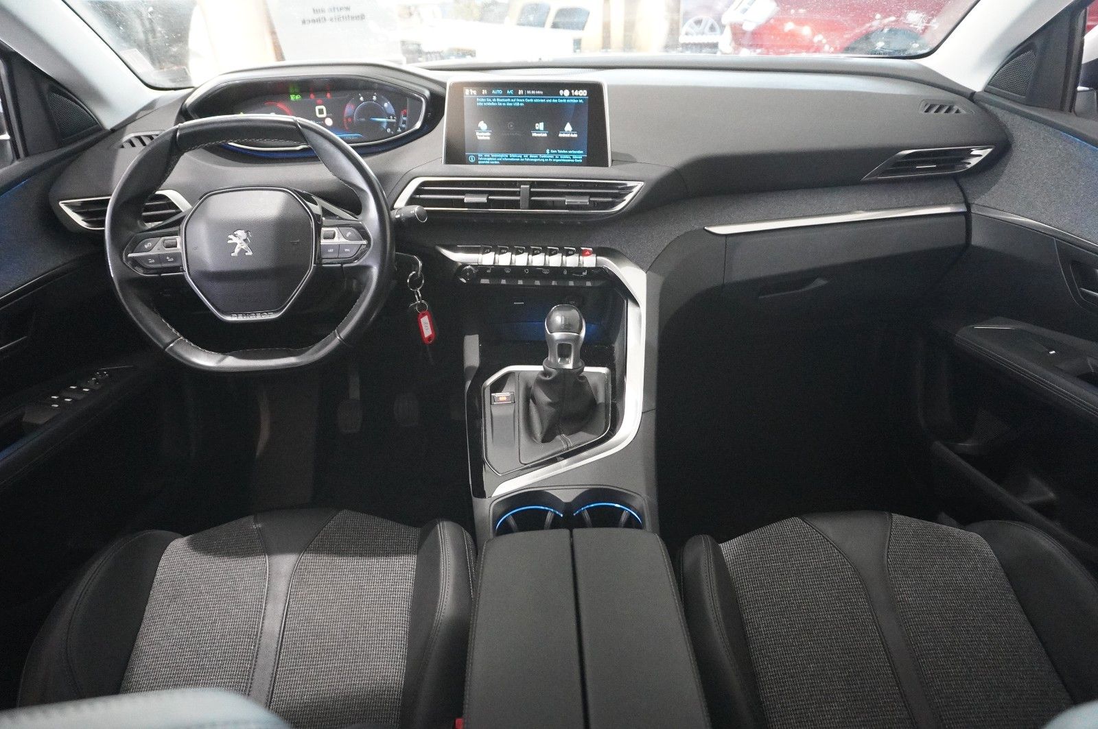 Fahrzeugabbildung Peugeot 3008 1.5D ALLURE NAVI/LED/KAMERA/VIRU./SHZ/AHK