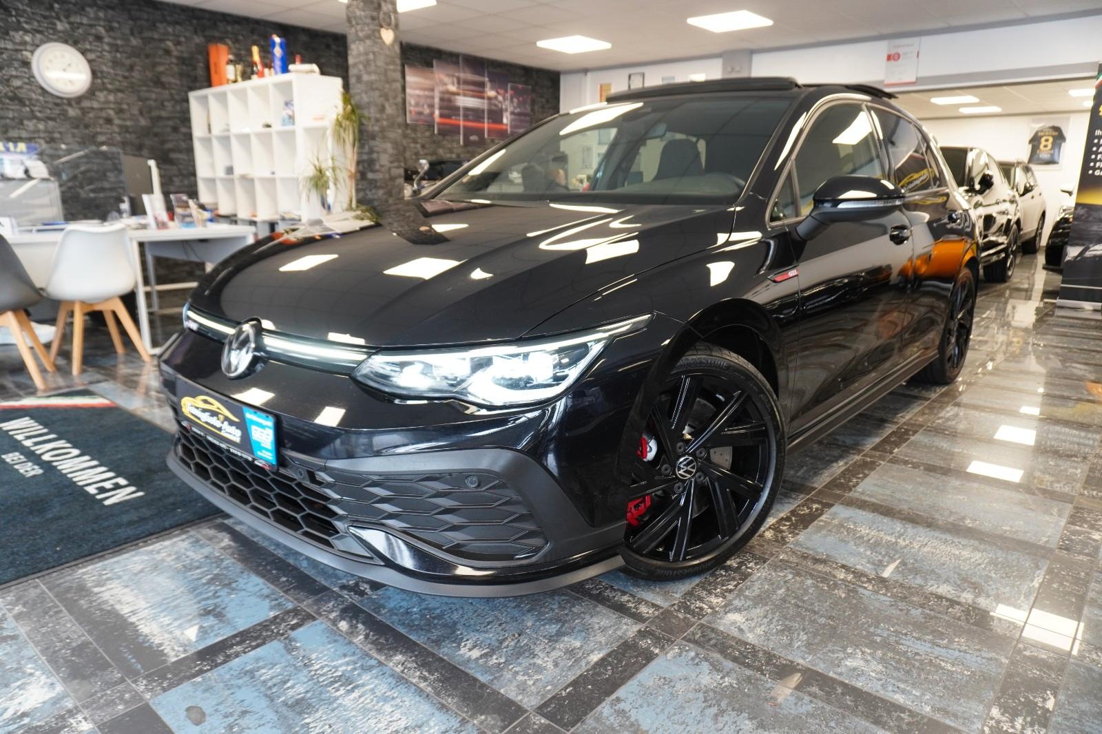 Volkswagen Golf VIII Lim. GTI Clubsport/Panorama/IQ light/