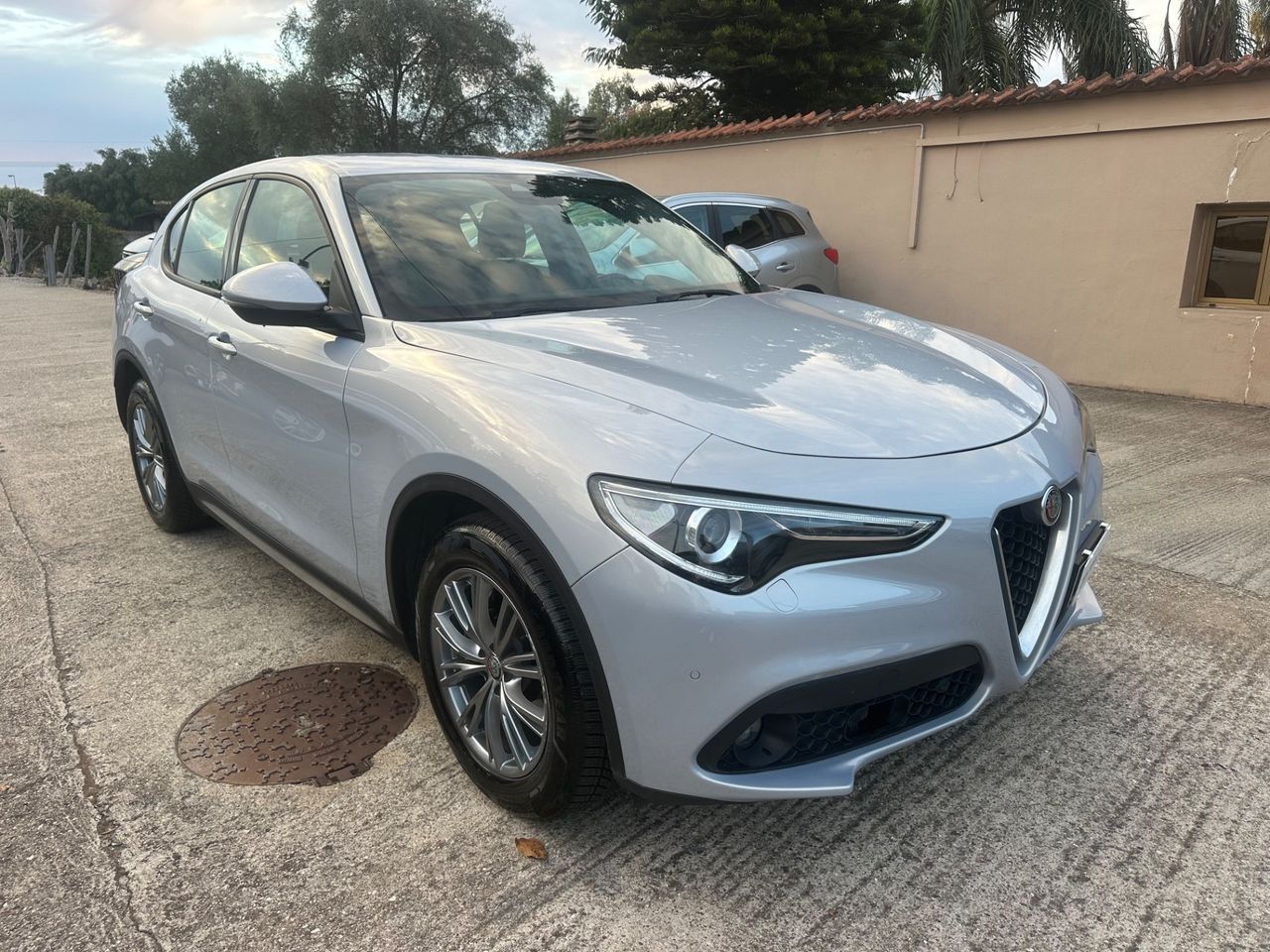 Alfa Romeo Stelvio 2.2 Turbodiesel 160 CV AT8 RW