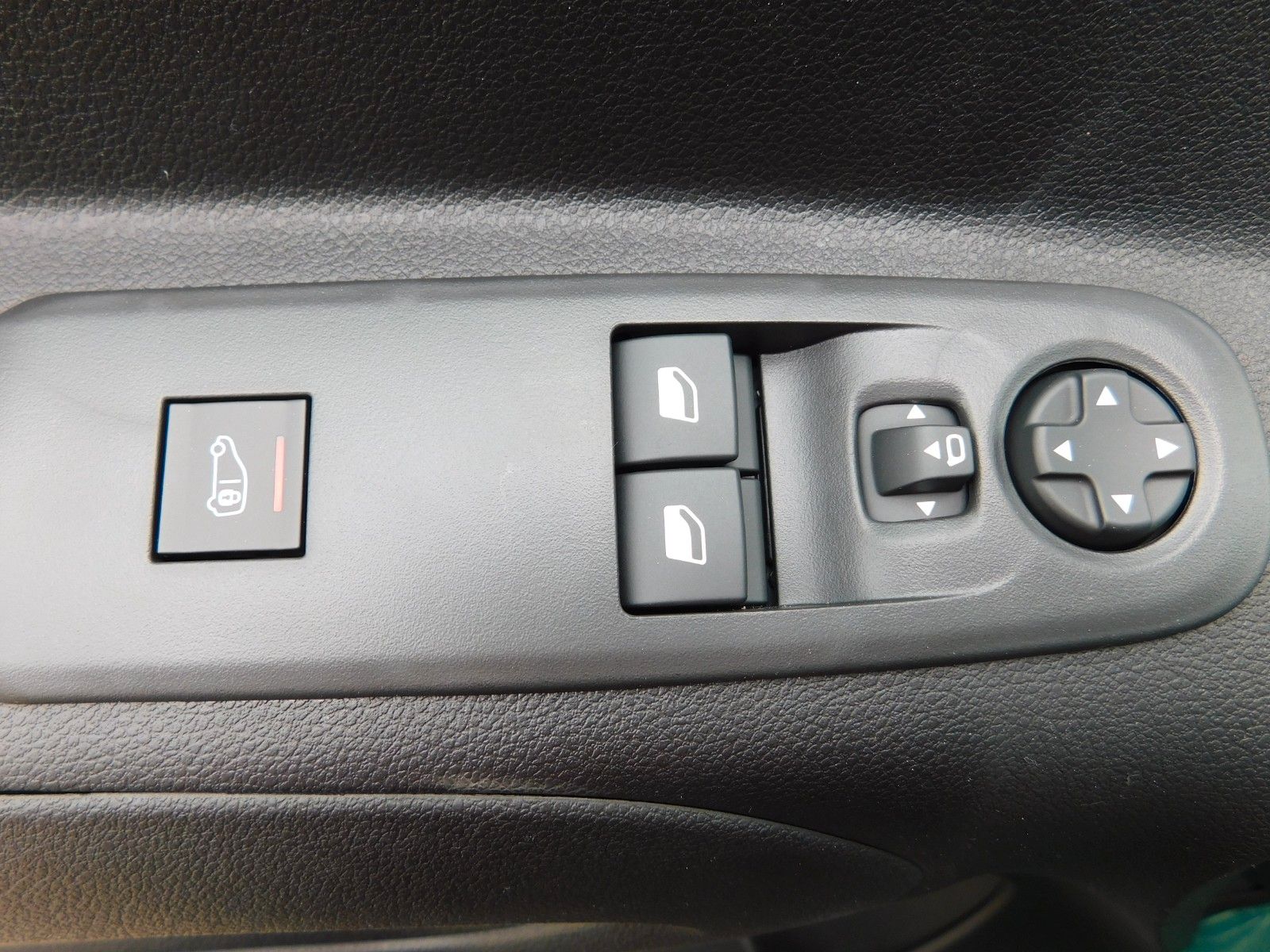 Fahrzeugabbildung Fiat Doblò Multicab XL 1.5 Diesel 75 kW