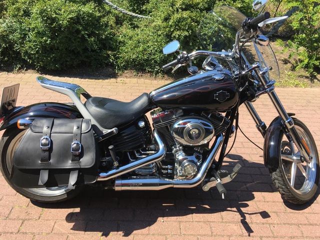 Harley-Davidson Rocker C