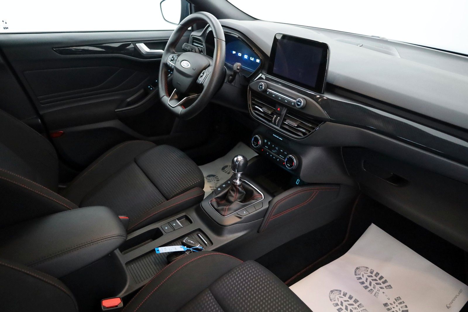 Fahrzeugabbildung Ford Focus Turnier ST-Line X Navi,Panorama,Kamera,SH