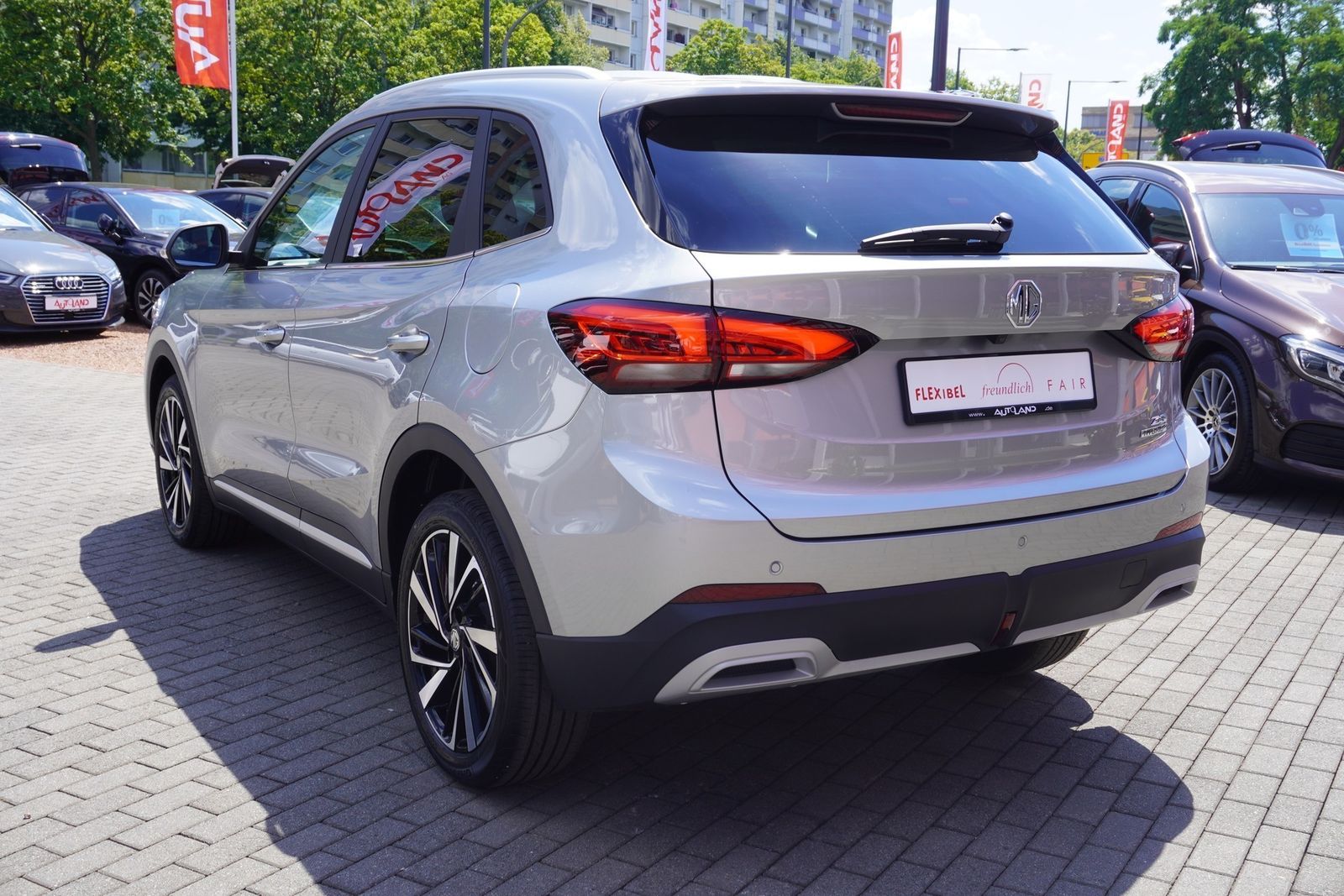 MG ZS
