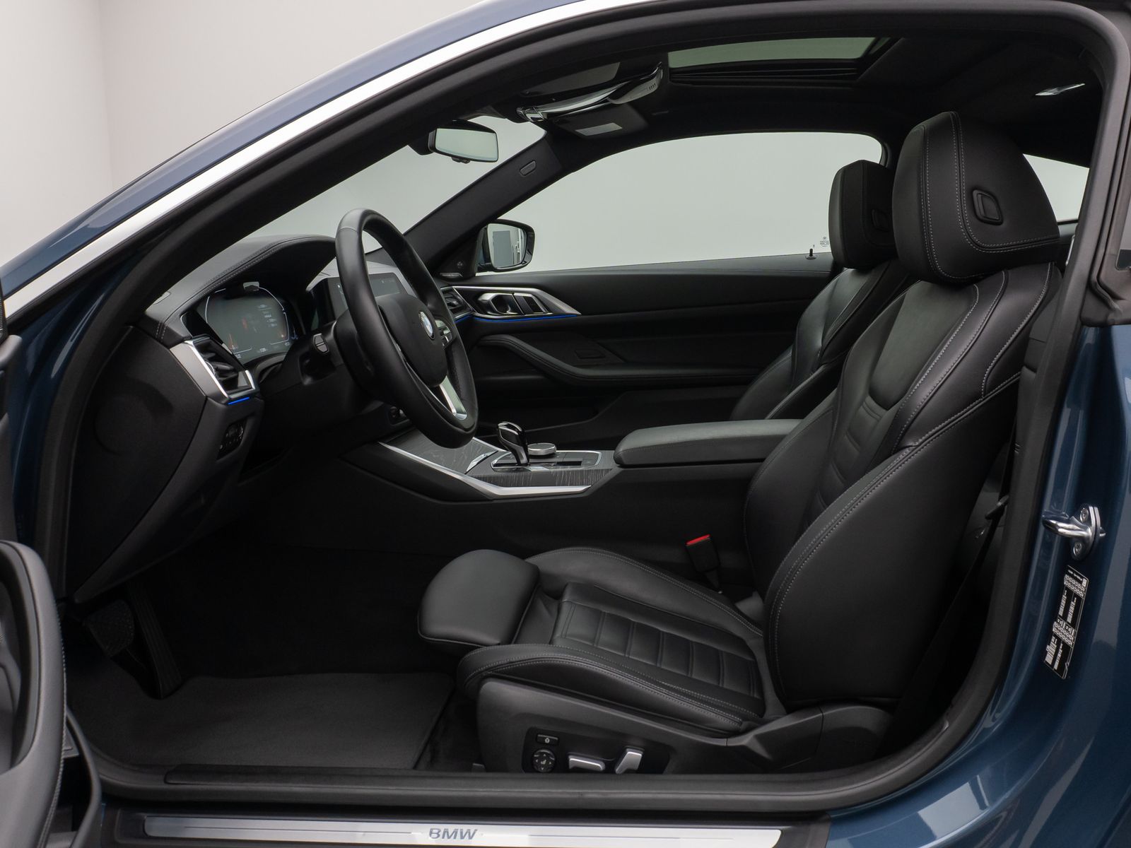 Fahrzeugabbildung BMW 420i Coupè Glasdach 360° DAB H/K Komfort Sport
