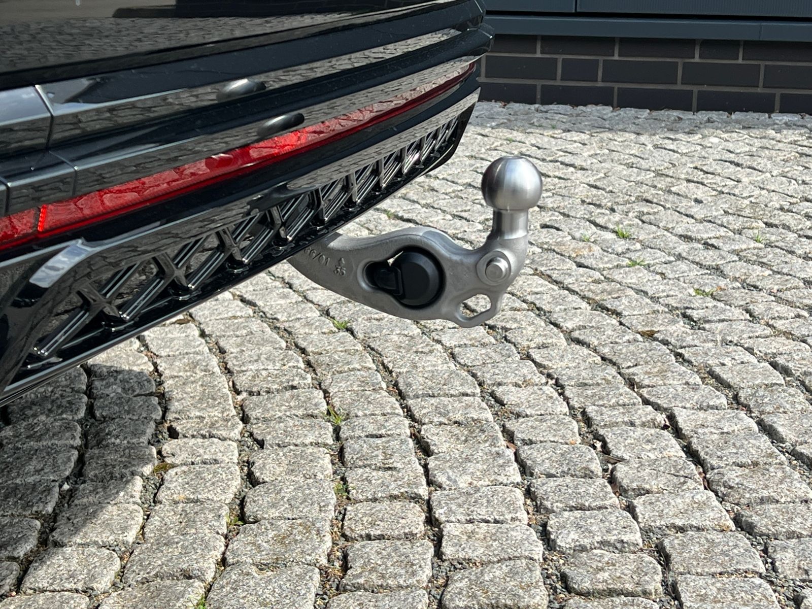 Fahrzeugabbildung Volkswagen Touareg  R-Line 3.0 TDI V6 DSG 4MOTION *Leder, A