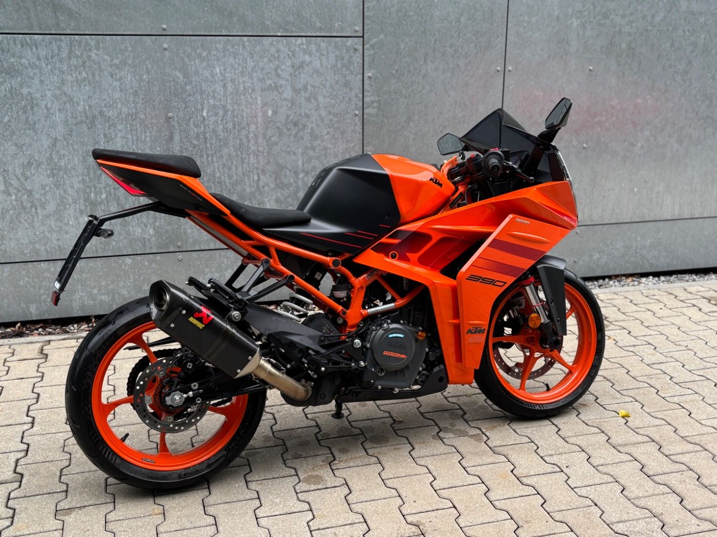 Fahrzeugabbildung KTM RC 390