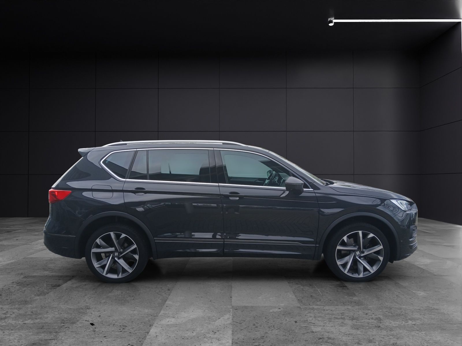 Fahrzeugabbildung SEAT Tarraco TDI FR-Line DSG 4Drive STH LED Navi AID