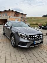 Mercedes-Benz GLA 250 DCT - AMG Line - Mercedes-Benz GLA 250 von privat