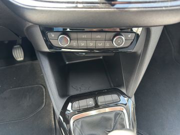 Opel Corsa F 1.2 Turbo Edition LED+SHZ+PDC+SoundSys