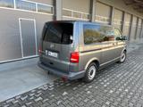 Volkswagen T5 Caravelle - VW T5 8-Sitzer