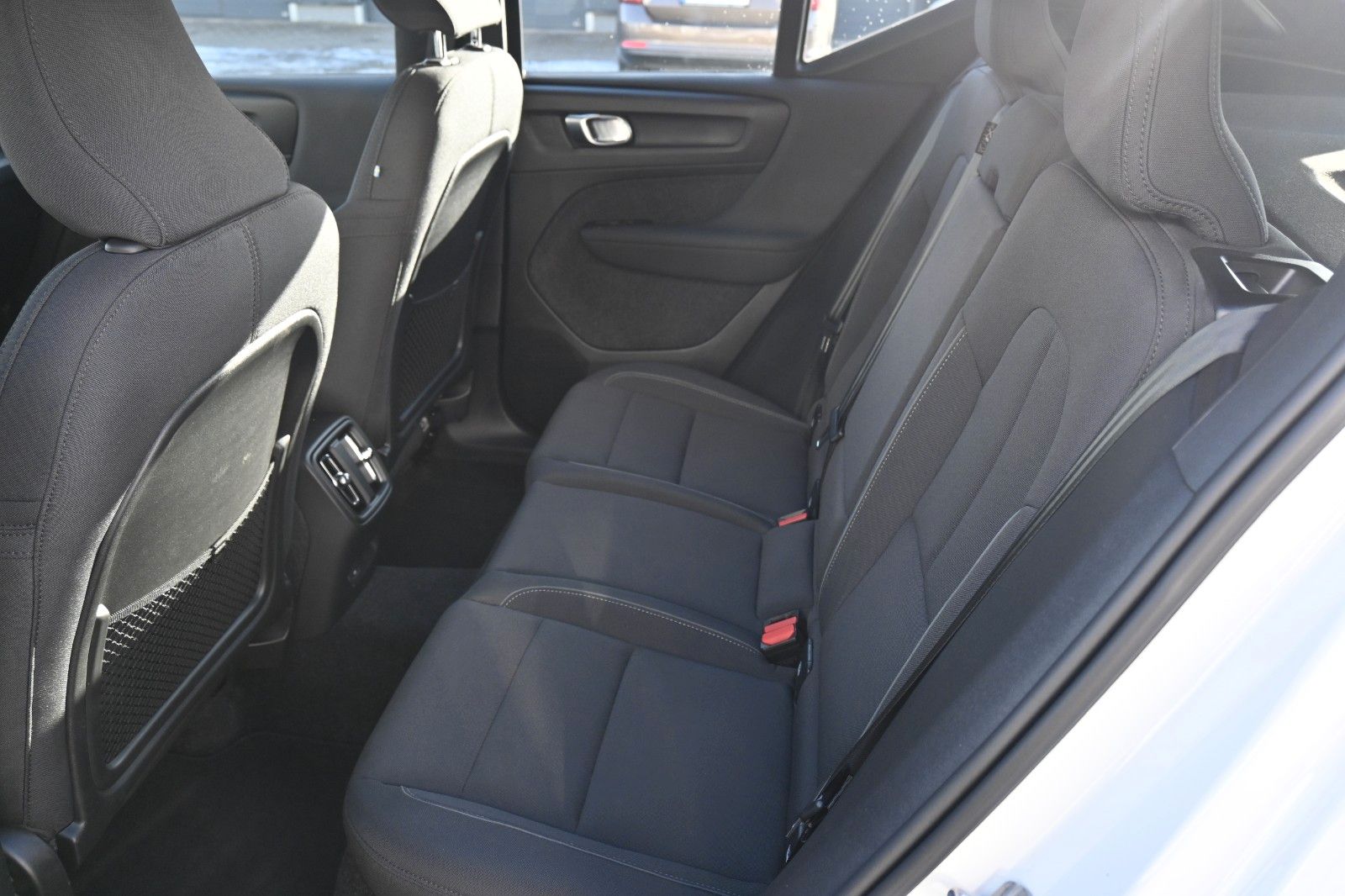 Fahrzeugabbildung Volvo XC40 BEV Core 2WD Single Motor
