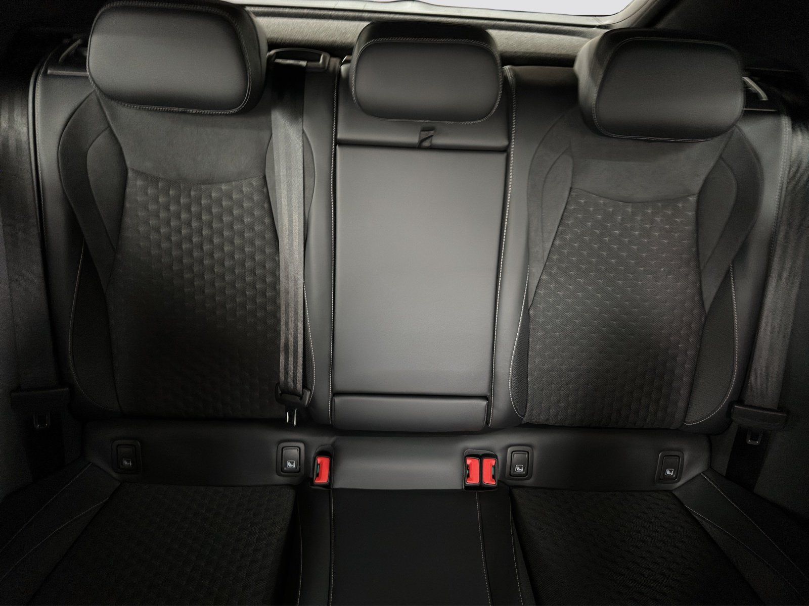 Volkswagen T-Roc - Bild 12