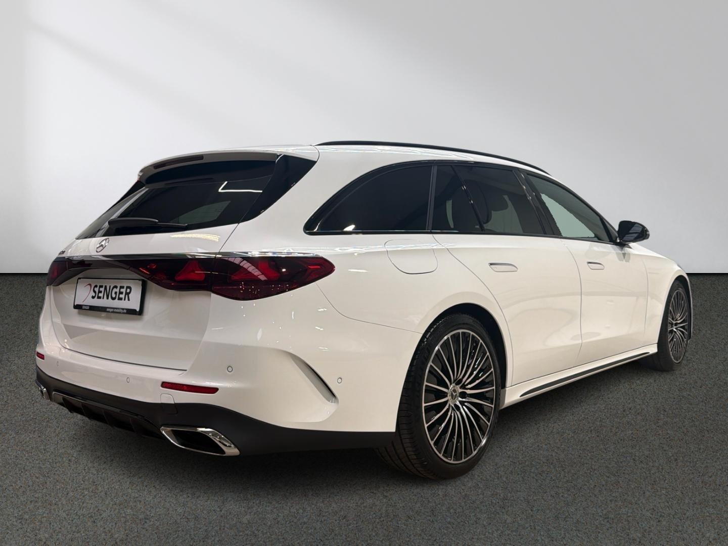 Mercedes-Benz E 220 d T AMG Night Pano DigitalLight Distronic