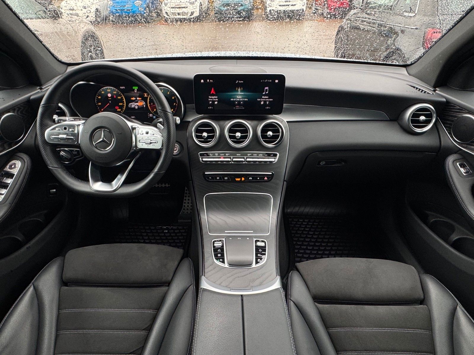 Fahrzeugabbildung Mercedes-Benz GLC 200 4Matic/ Panorama/ Virtual/ Ambientelight