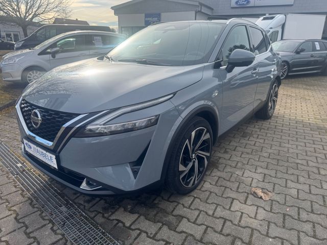 Nissan Qashqai Tekna+ 4x4,AHK,LEDER,8-FACH,Vollausstatt