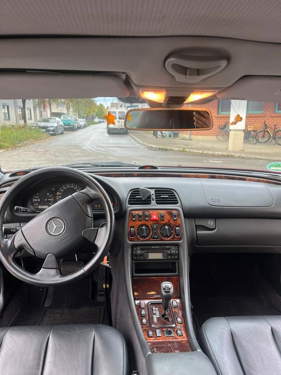 Mercedes-Benz CLK 230