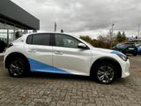 Peugeot e-208 Allure 136 *Cam*SHZ*GJR*Klima*Mirror* - Peugeot e-208: Kleinwagen