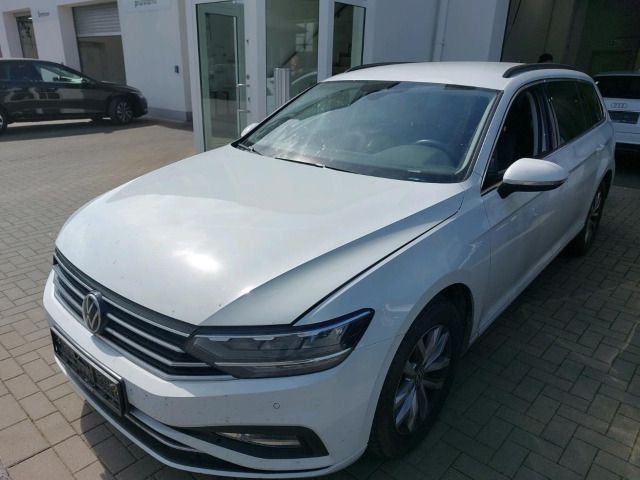 Volkswagen Passat Variant - Bild 2