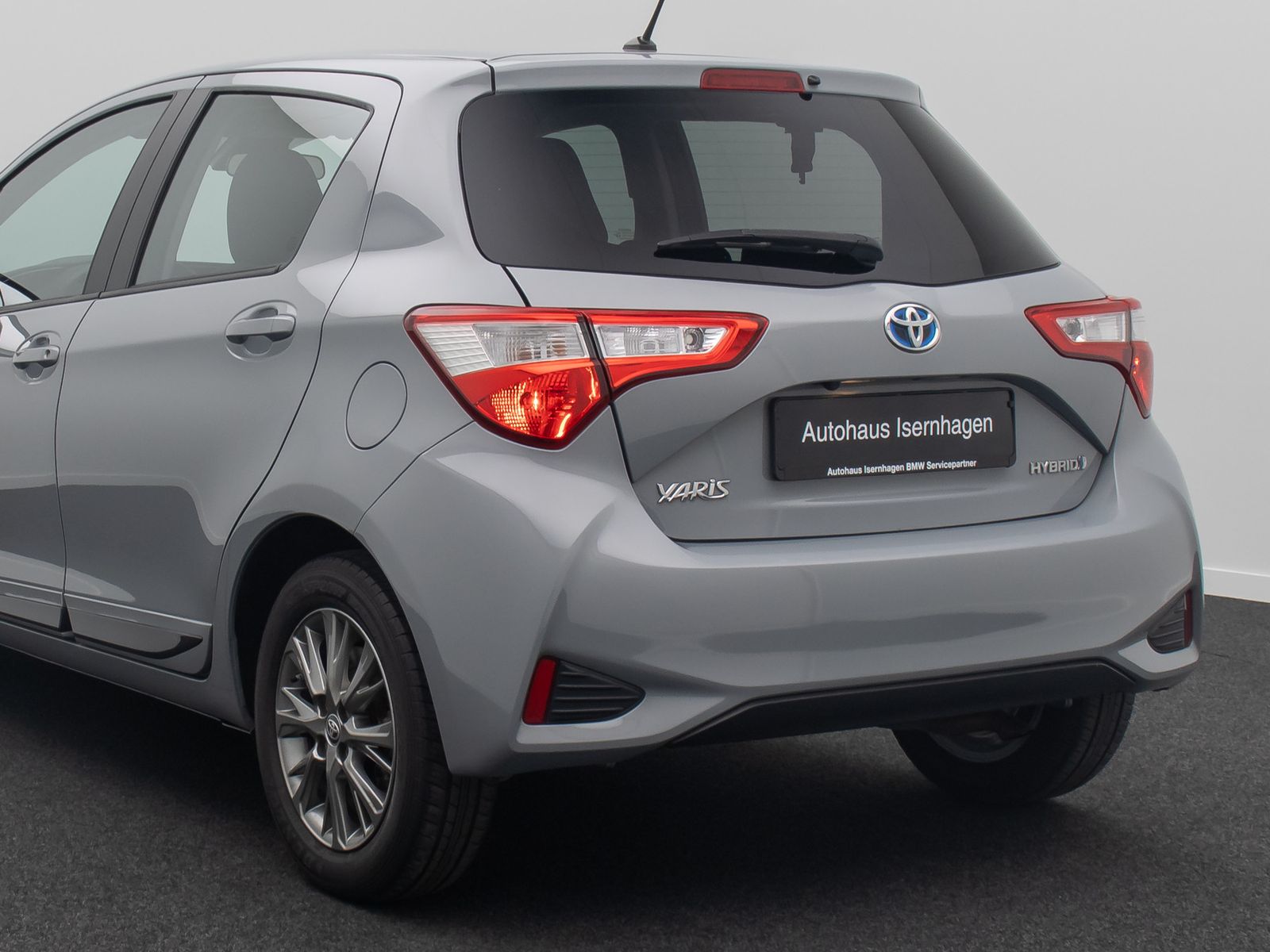 Fahrzeugabbildung Toyota Yaris Hybrid Basis Tempomat Touch KlimaAt HAC LM