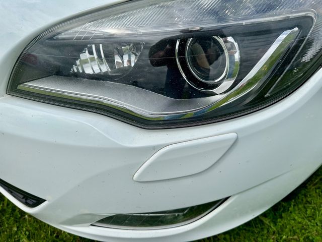 Opel Astra J Sports Tourer Innovation — Bild 2