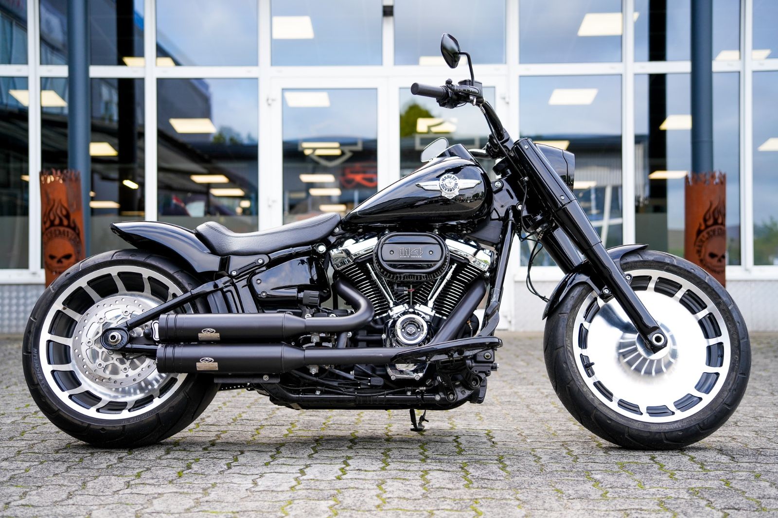 Fahrzeugabbildung Harley-Davidson SOFTAIL FAT BOY FLFBS 114 - JEKILL&HYDE -