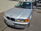 BMW 323i - 2. Hand, scheckheftgepflegt,Winterrreifen - BMW 323 mit 5 Türen