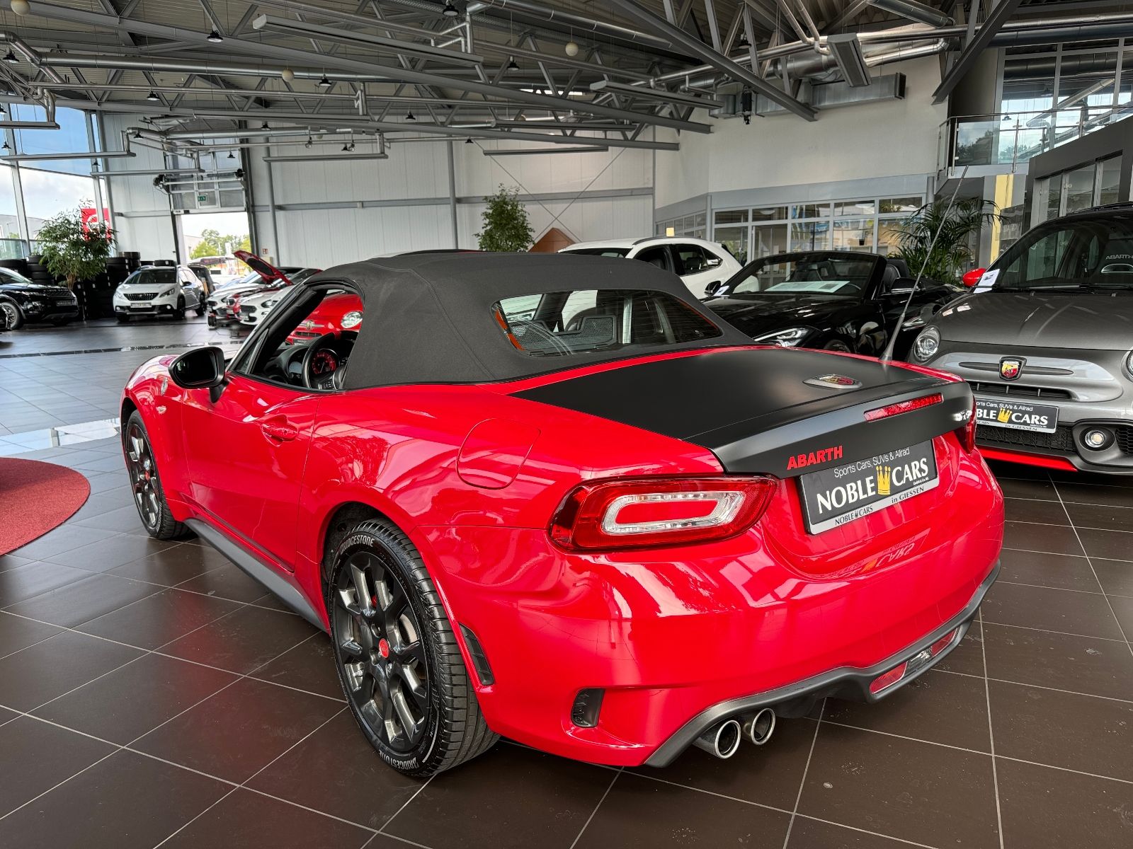 Fahrzeugabbildung Abarth 124 Spider Turbo Turismo LEDER BOSE NAV